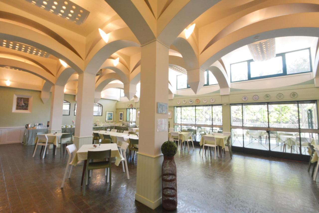 Hotel Maddalena Marina di Ravenna Esterno foto