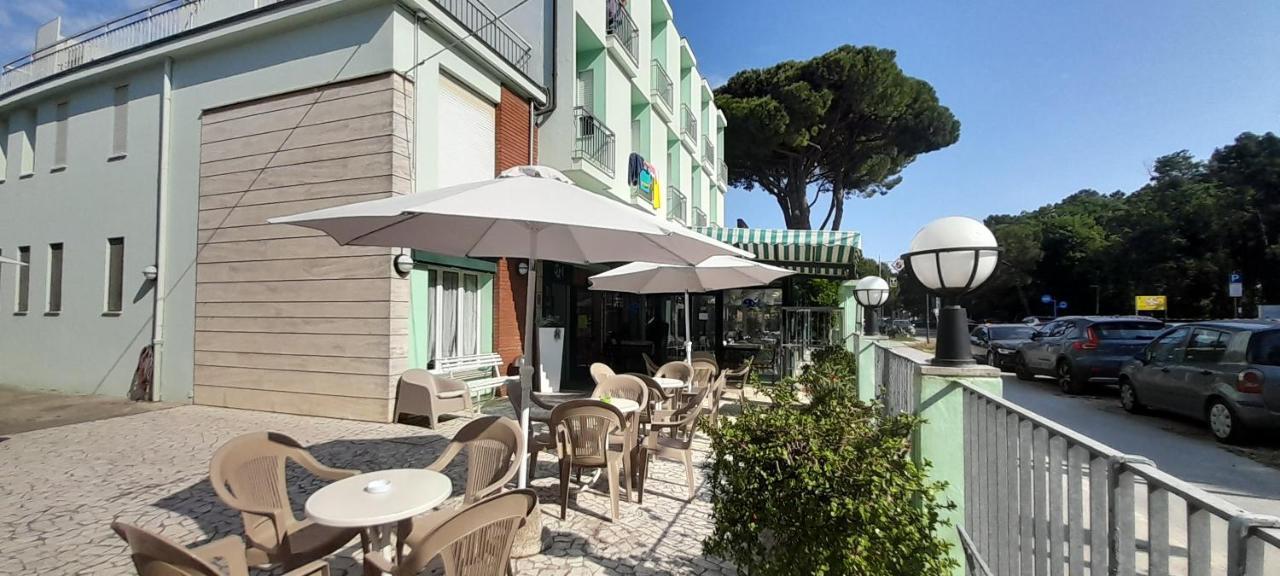 Hotel Maddalena Marina di Ravenna Esterno foto