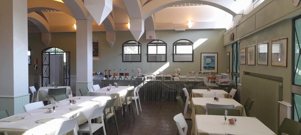 Hotel Maddalena Marina di Ravenna Esterno foto