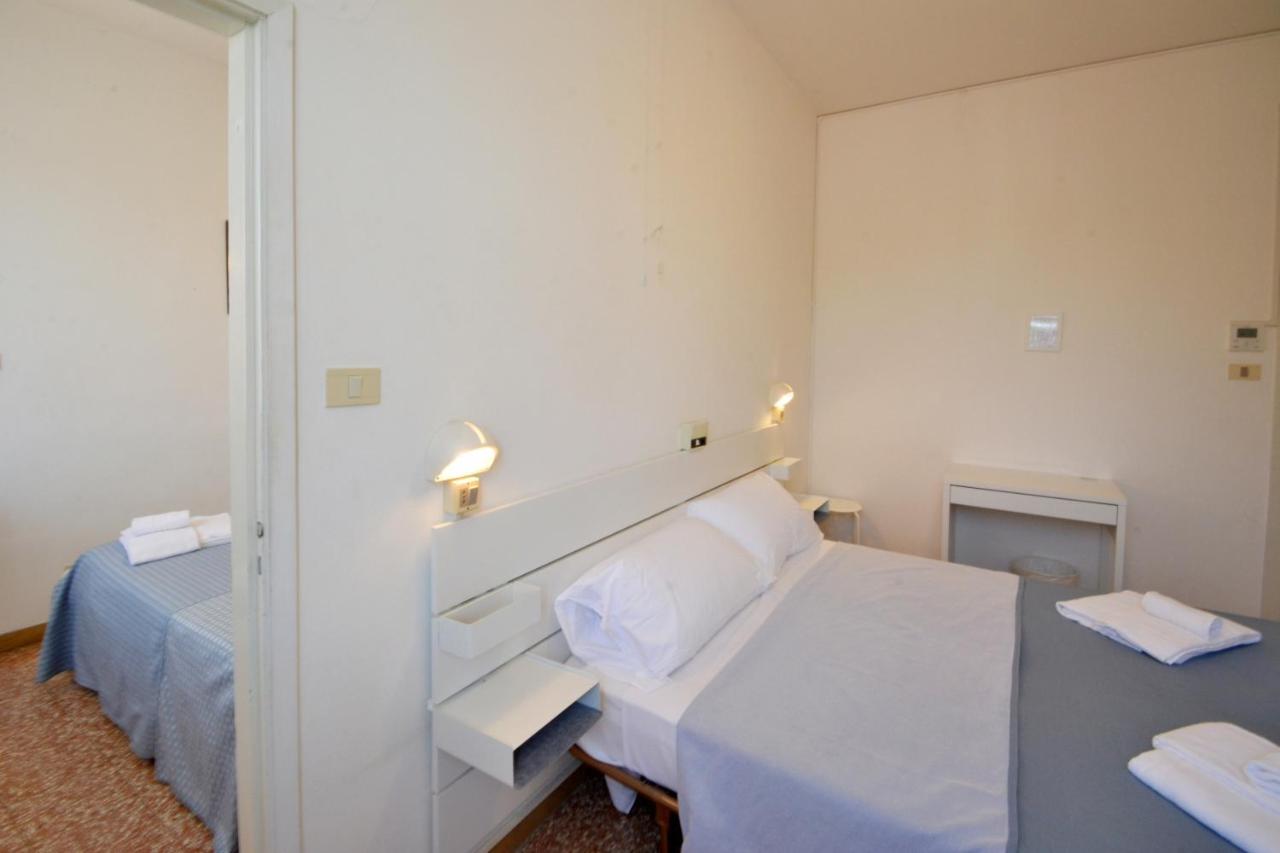 Hotel Maddalena Marina di Ravenna Esterno foto